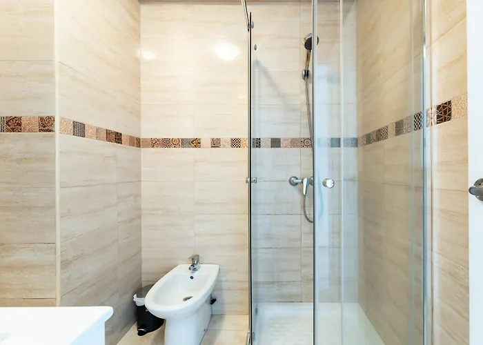 Ct 301 - Faro's Centro Фуэнхирола